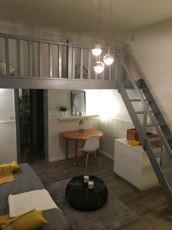 Studio Avec Mezzanine A 5 Min Des Arenes Et De La Gare Hotel Nimes Exterior foto